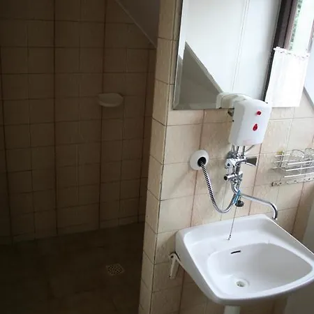 Pri Jazere Omad Pensjonat Banská Štiavnica